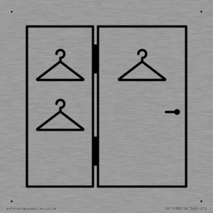 I065 Large Changing room